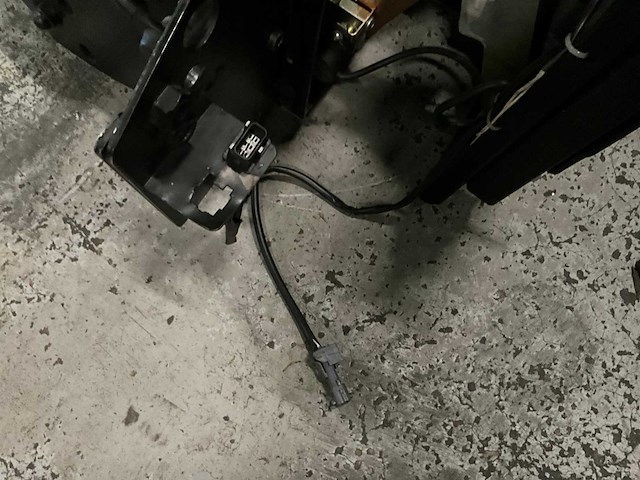 Verende heftruckstoel v.v. veiligheidsgordel, hoofdsteun - afbeelding 7 van  8