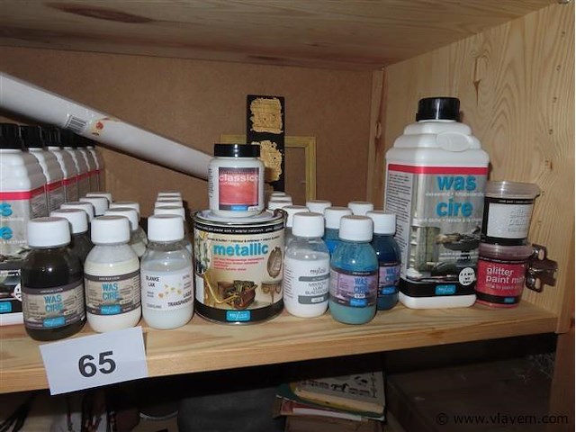 Verf, meubelwas, glitter, lijm voor bladgoud enz…. - afbeelding 2 van  4