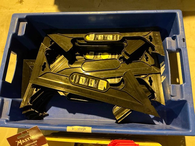 Verfaccesoires in plastic krat (2x) - afbeelding 3 van  4