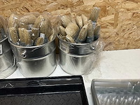 Verfkwasten en verfbakken - afbeelding 3 van  12