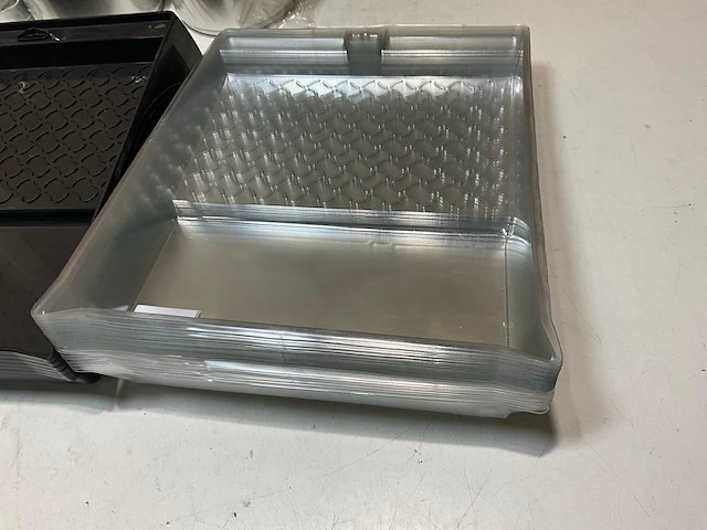 Verfkwasten en verfbakken - afbeelding 7 van  12