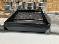 Verfkwasten en verfbakken - afbeelding 8 van  12