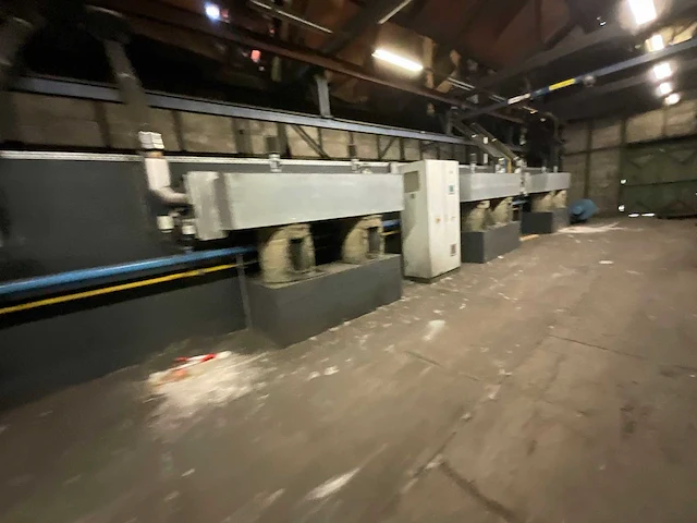 Verfspuit en droog lijn - afbeelding 12 van  27