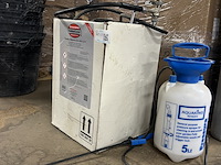 Verfspuit met epdm contactlijm - afbeelding 1 van  5