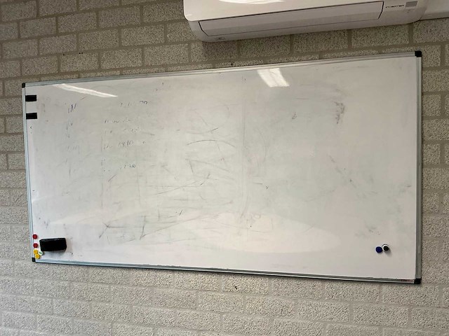 Vergader/ kantoorruimte - afbeelding 13 van  17