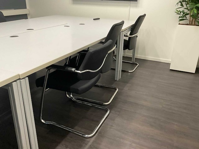 Vergader opstelling - afbeelding 4 van  7