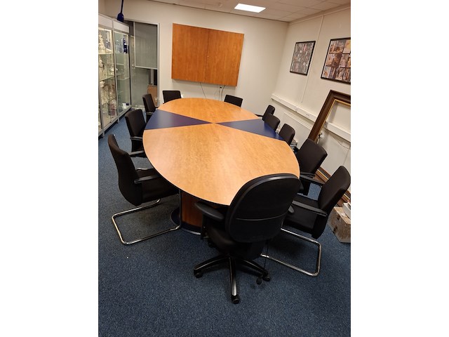 Vergaderopstelling met 11 stoelen - afbeelding 1 van  5