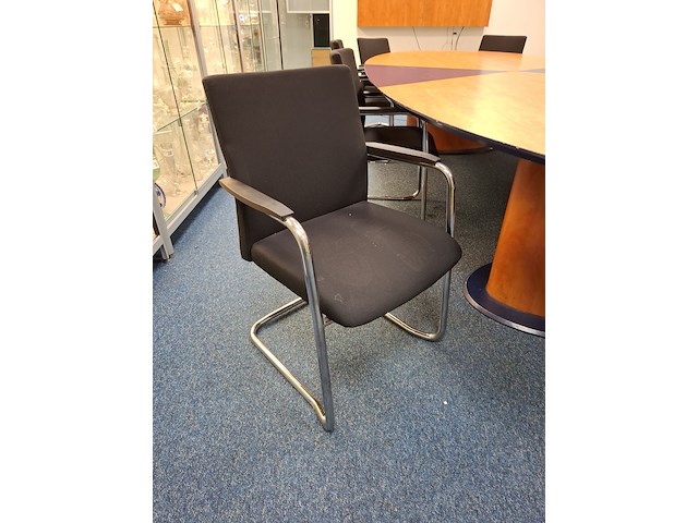 Vergaderopstelling met 11 stoelen - afbeelding 4 van  5