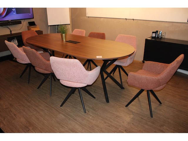 Vergaderset bestaande uit ovale tafel met houten blad met kabeldoorvoer en metalen onderstel. compleet met ... - afbeelding 1 van  4