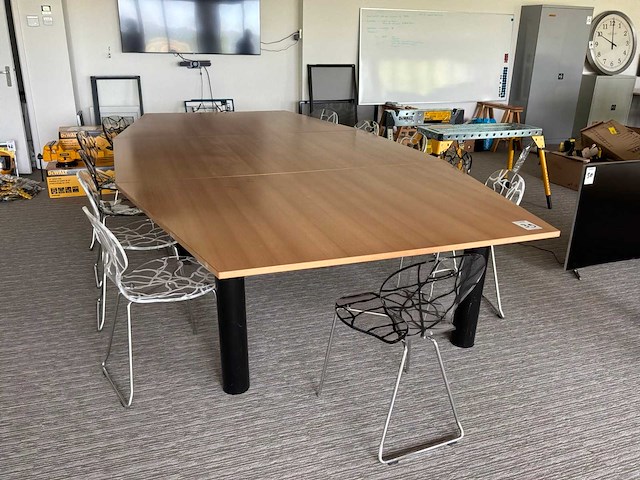 Vergaderset met 12 stoelen. - afbeelding 2 van  5