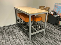 Vergaderstoel met krukken - afbeelding 1 van  6