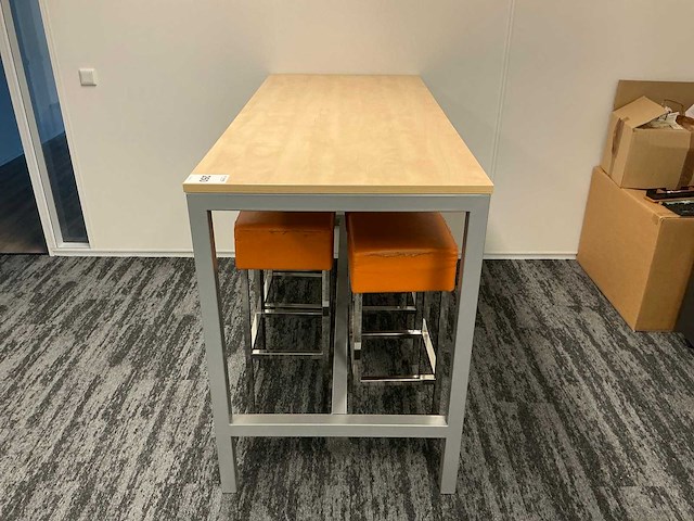 Vergaderstoel met krukken - afbeelding 2 van  6