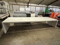 Vergadertafel 400x120x75cm v.v. stroomvoorzieningen