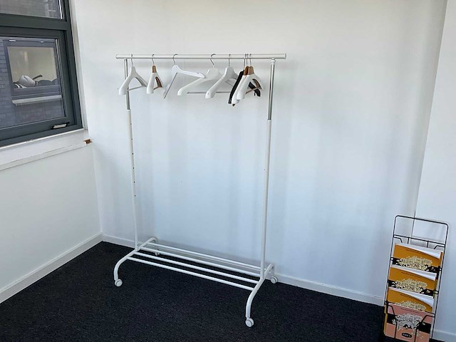 Vergadertafel en divers - afbeelding 7 van  8