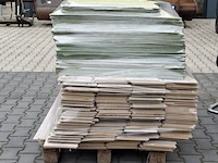 Vergadertafel met 10x stoel en ca. 70 m² laminaatvloer - afbeelding 2 van  13