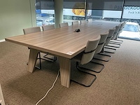 Vergadertafel met 12 vergaderstoelen - afbeelding 1 van  9