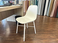 Vergadertafel met 3 crassevig stoelen - afbeelding 3 van  3