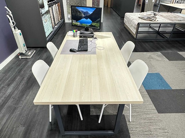 Vergadertafel met 4 crassevig stoelen - afbeelding 2 van  4