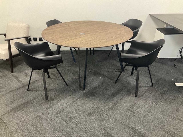 Vergadertafel met 4 draaistoelen - afbeelding 1 van  4
