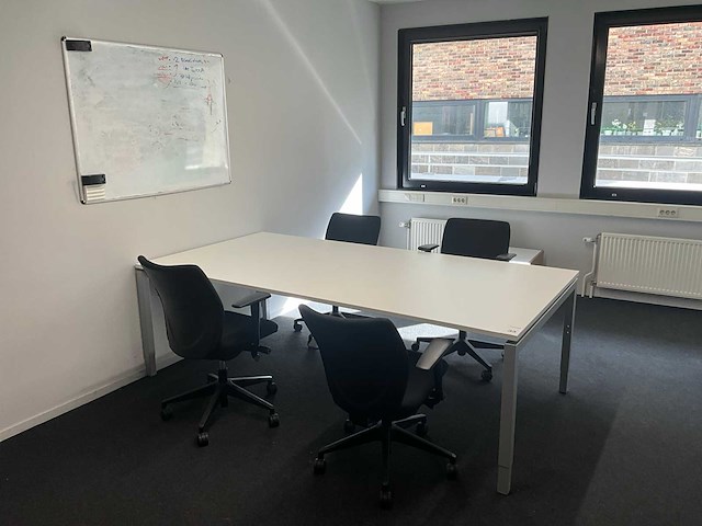 Vergadertafel met 4 stoelen - afbeelding 1 van  7