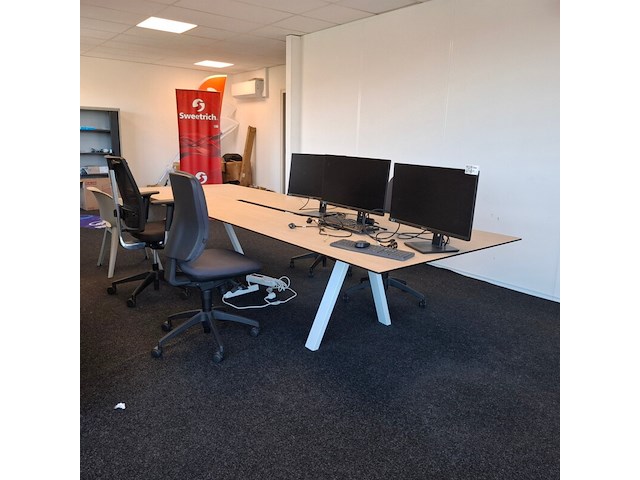 Vergadertafel met 4x bureaustoel en stoel - afbeelding 6 van  12