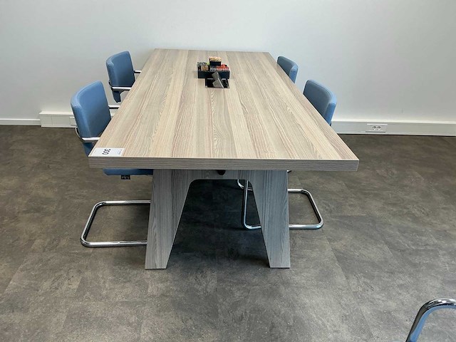 Vergadertafel met 5 sledestoelen - afbeelding 2 van  6