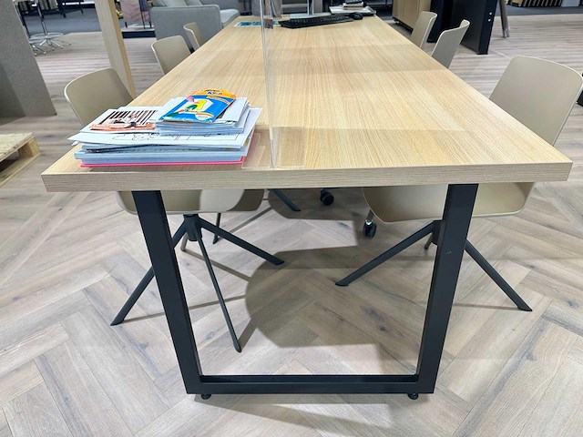 Vergadertafel met 6 clue stoelen - afbeelding 2 van  5