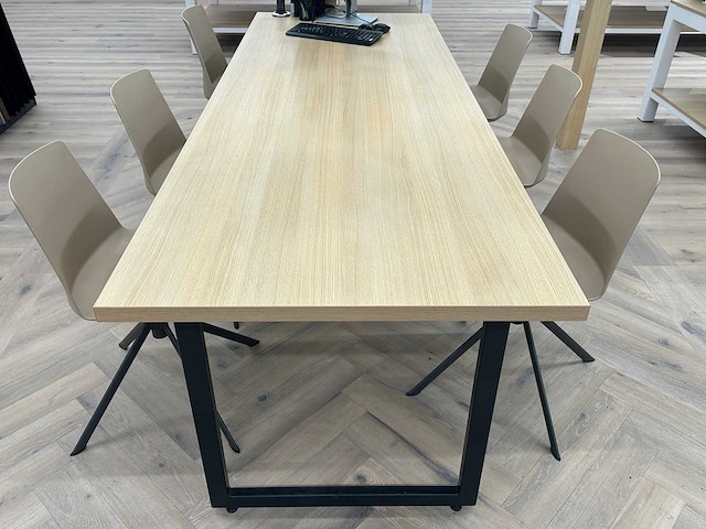 Vergadertafel met 6 clue stoelen - afbeelding 2 van  5