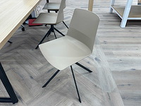 Vergadertafel met 6 clue stoelen - afbeelding 3 van  5