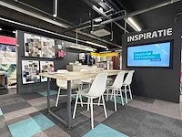 Vergadertafel met 6 crassevig stoelen en 3 hanglampen - afbeelding 1 van  5