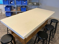 Vergadertafel met krukken - afbeelding 2 van  5