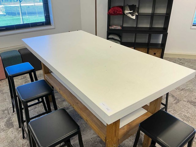 Vergadertafel met krukken - afbeelding 2 van  6