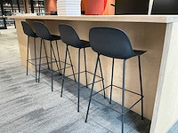 Vergadertafel met krukken - afbeelding 2 van  10