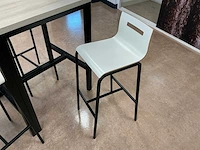 Vergadertafel met krukken - afbeelding 4 van  4