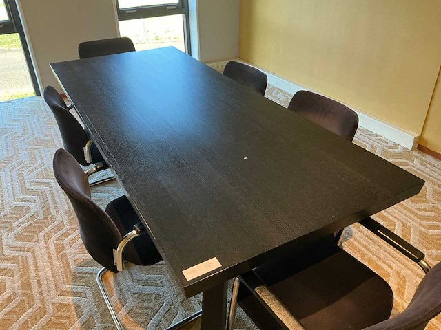 Vergadertafel met stoelen - afbeelding 2 van  6