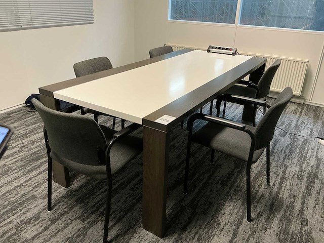 Vergadertafel met stoelen - afbeelding 2 van  7