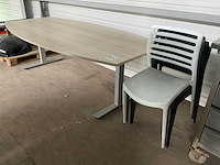 Vergadertafel met stoelen - afbeelding 1 van  6