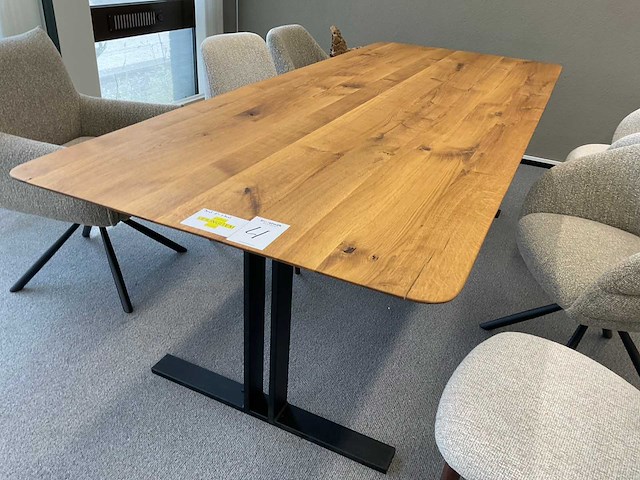 Vergadertafel met stoelen - afbeelding 3 van  10