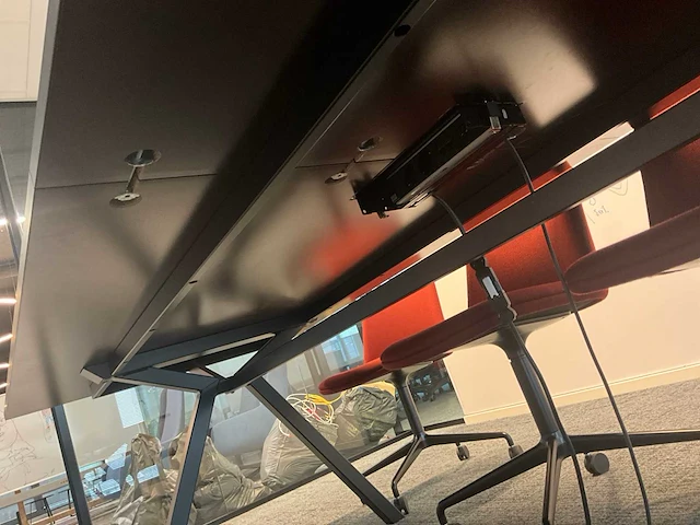 Vergadertafel met stoelen - afbeelding 9 van  10
