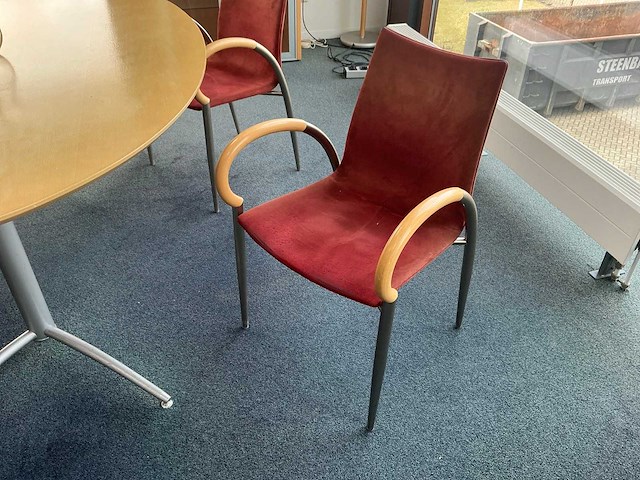 Vergadertafel met stoelen - afbeelding 4 van  9