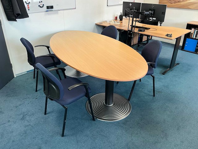 Vergadertafel met vier stoelen - afbeelding 1 van  4
