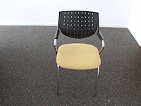 Vergadertafel met vijf stoelen bum made in italy. afmeting 250 x 120 cm. hoogte 73 cm - afbeelding 3 van  6