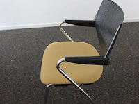 Vergadertafel met vijf stoelen bum made in italy. afmeting 250 x 120 cm. hoogte 73 cm - afbeelding 4 van  6