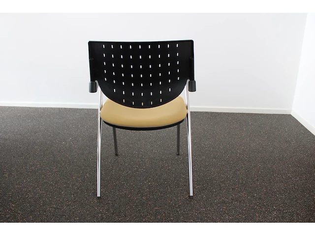 Vergadertafel met vijf stoelen bum made in italy. afmeting 250 x 120 cm. hoogte 73 cm - afbeelding 5 van  6