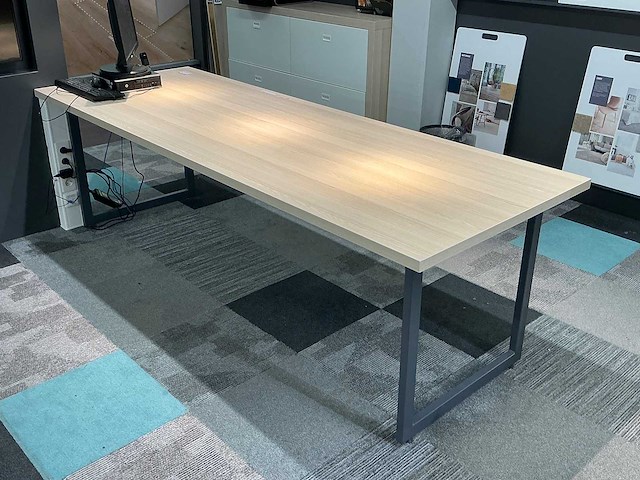 Vergadertafel - afbeelding 1 van  3