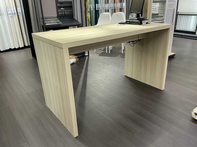 Vergadertafel - afbeelding 1 van  4