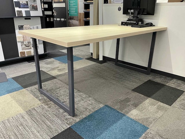 Vergadertafel - afbeelding 1 van  3