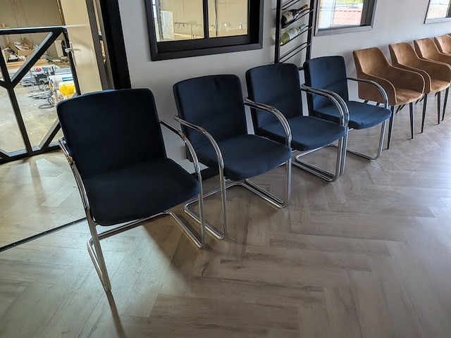 Vergadertafelopstelling - afbeelding 4 van  19