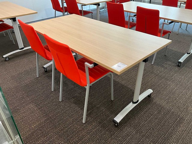 Vergadertafels met stoelen - afbeelding 4 van  8