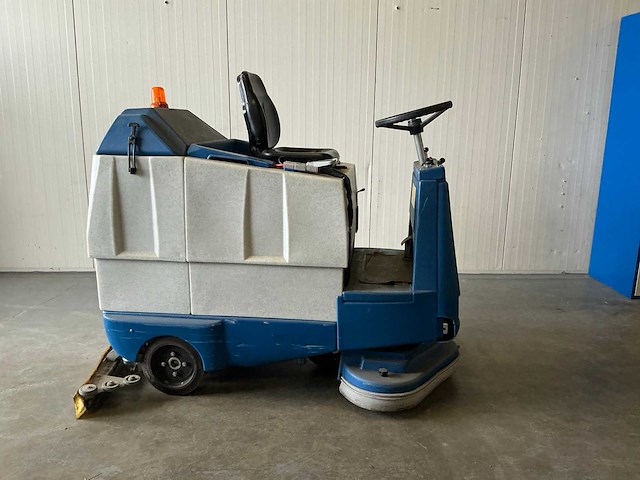 Verhagen - 130ue - zelfrijdende schrob/zuigmachine - 2008 - afbeelding 14 van  19